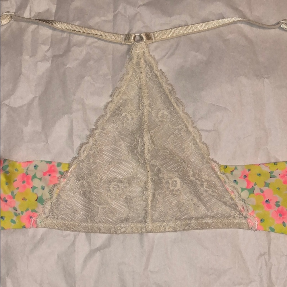 VS Racer Back Bra - Picture 3 of 4
